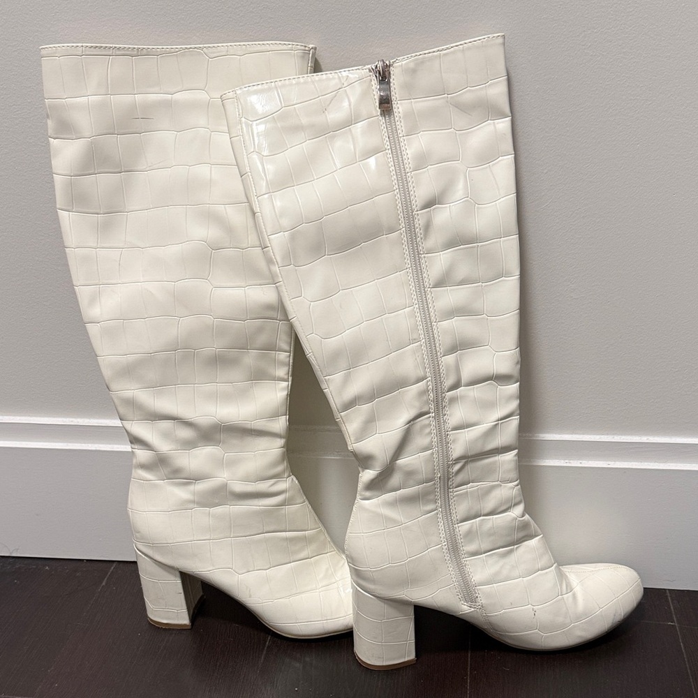 Elegant White Knee-High Boots